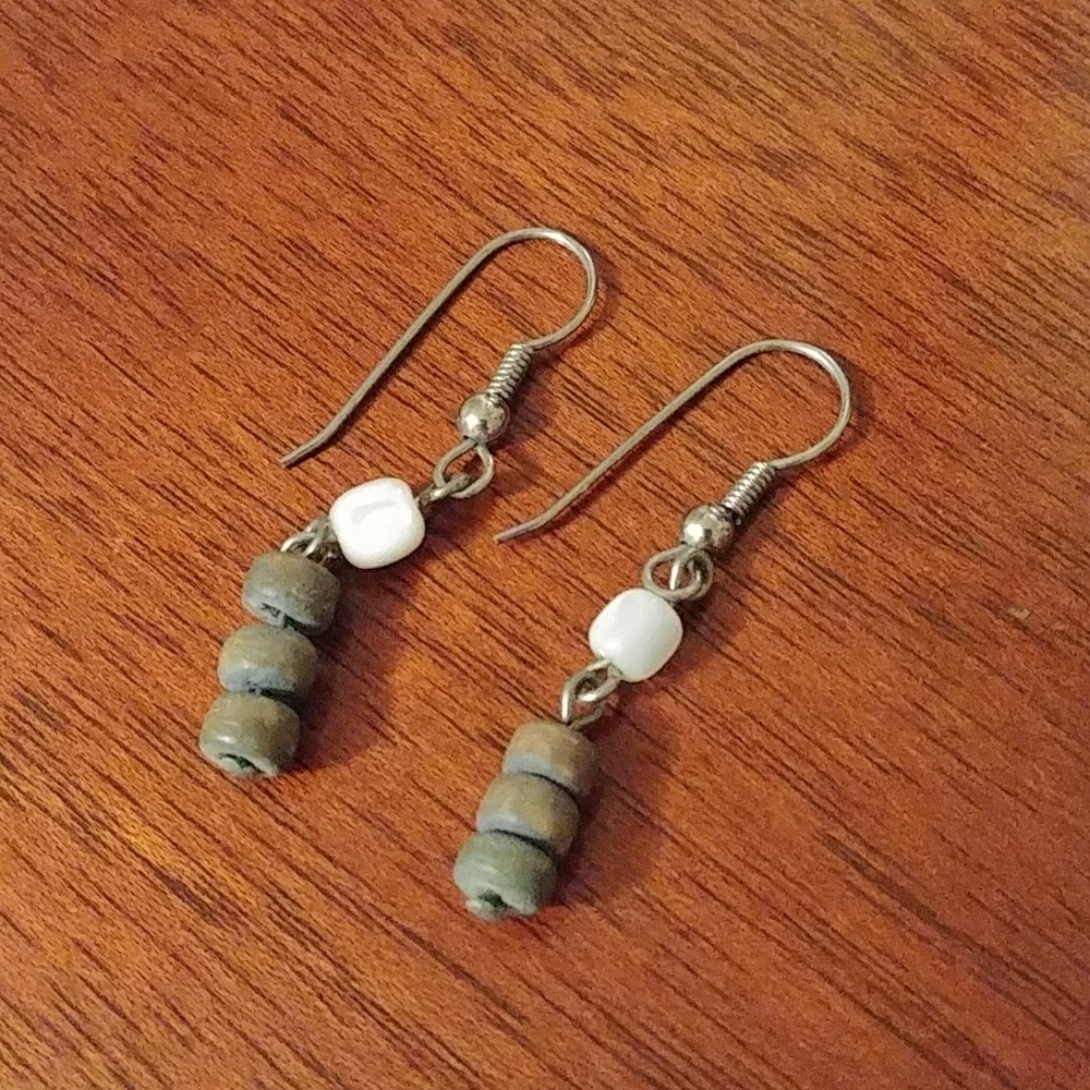 Beaded Dangle Earrings 💐3 for 15💐